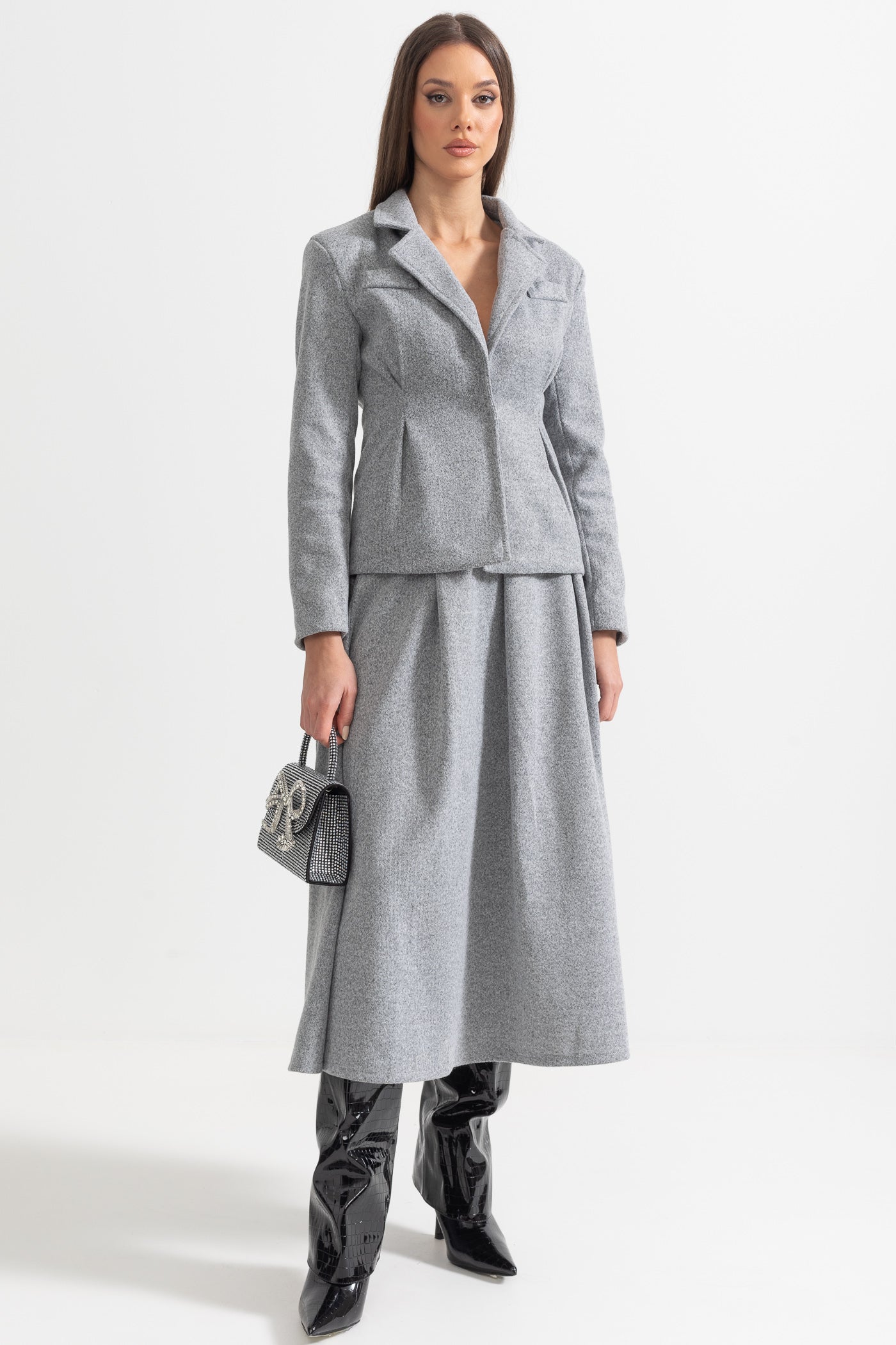 Conjunto Elegante de Blazer em Dois Peças e Saia Plissada - Cinza