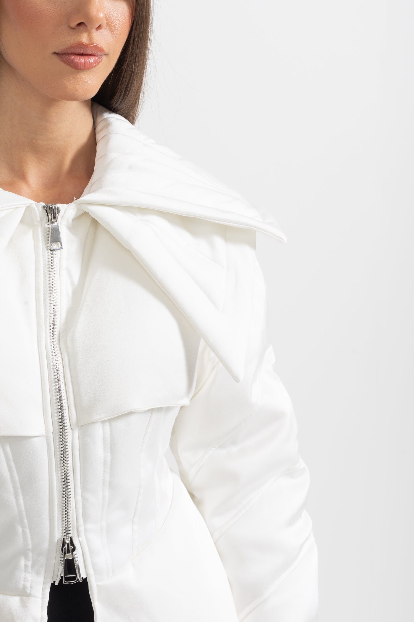 Casaco Puffer Estruturado Com Lapelas Oversized - Branco