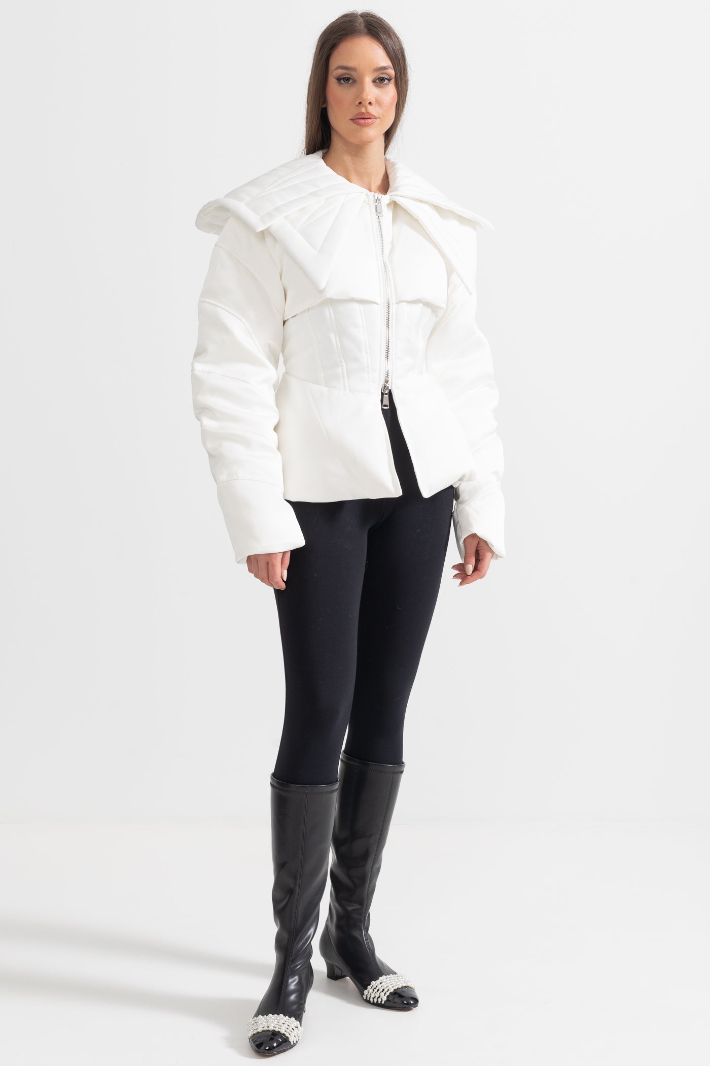 Casaco Puffer Estruturado Com Lapelas Oversized - Branco