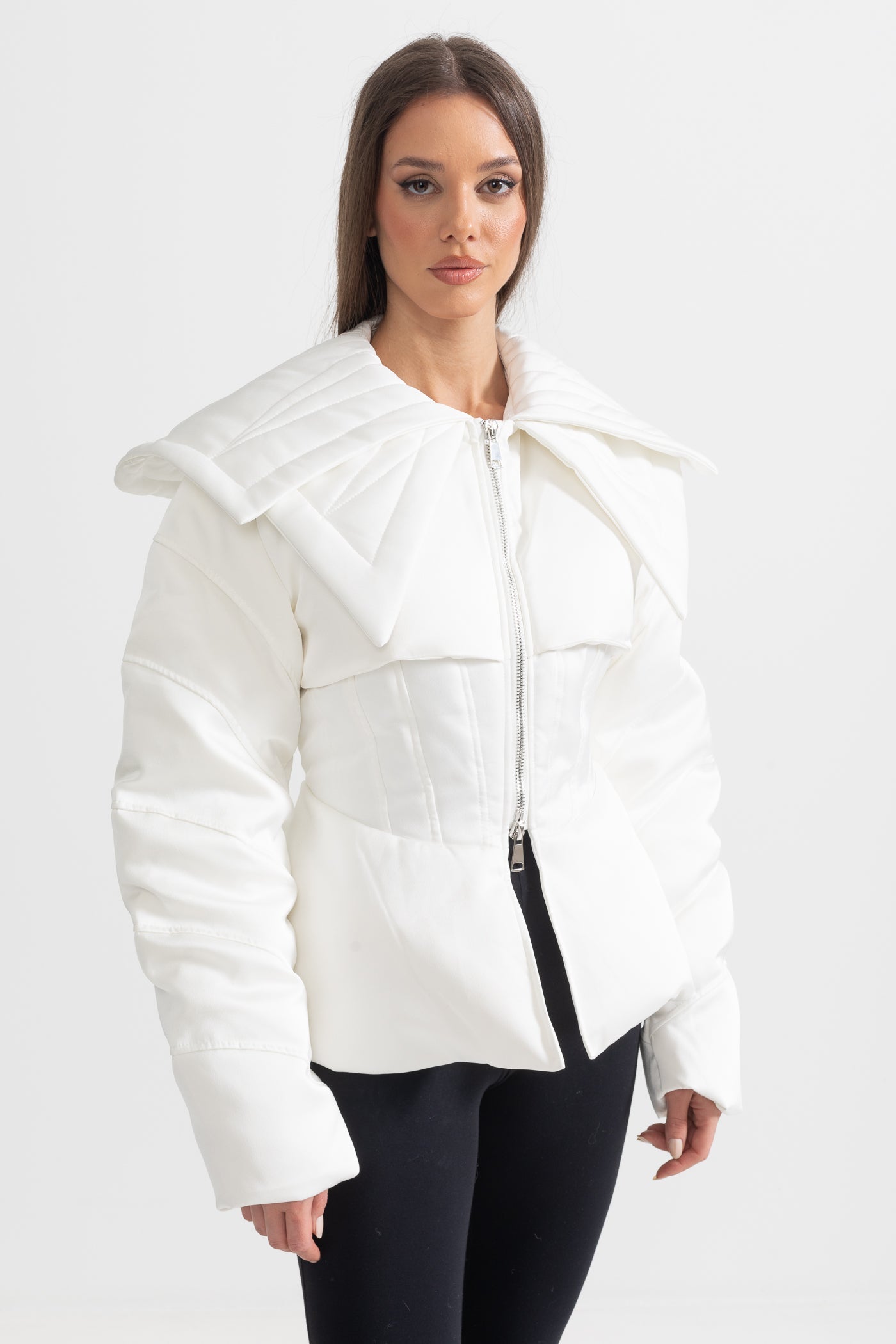 Casaco Puffer Estruturado Com Lapelas Oversized - Branco