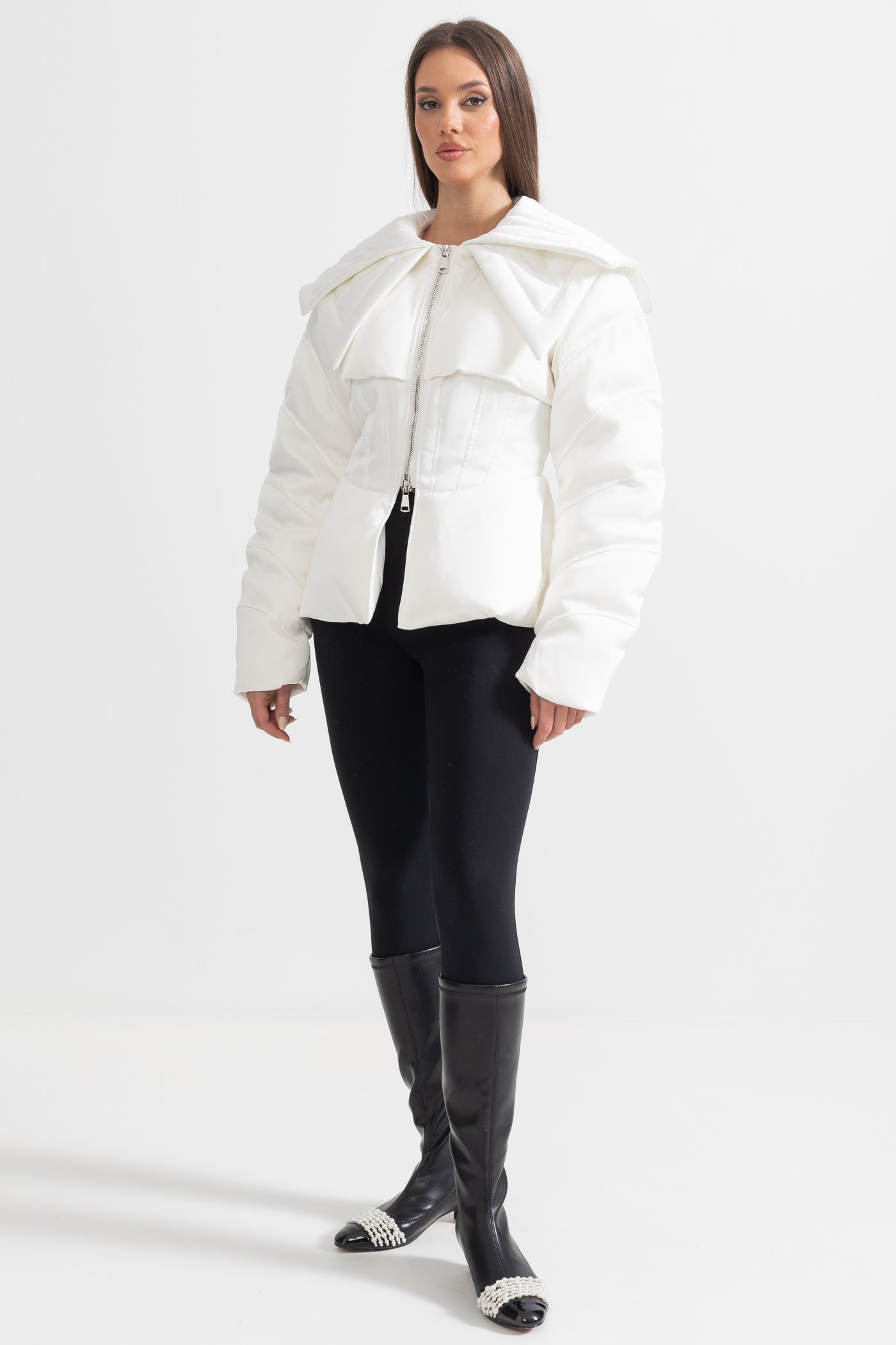 Casaco Puffer Estruturado Com Lapelas Oversized - Branco
