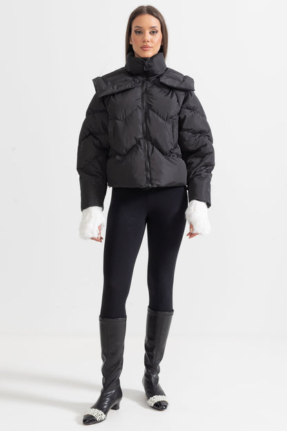 Casaco Puff Contemporâneo Com Ombreiras Oversized - Preto