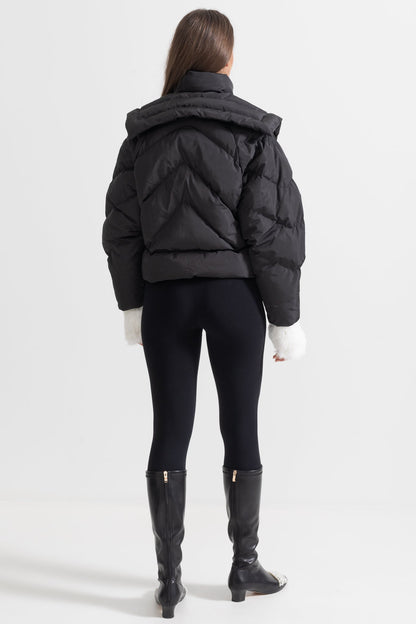 Casaco Puff Contemporâneo Com Ombreiras Oversized - Preto