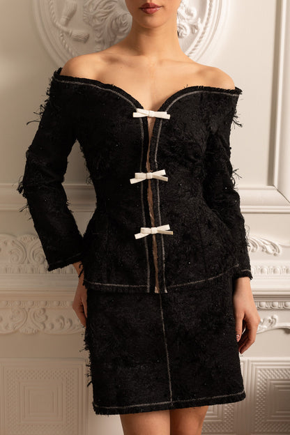 Conjunto Texturizado Off-Shoulder com Acentos de Laço Branco - Preto