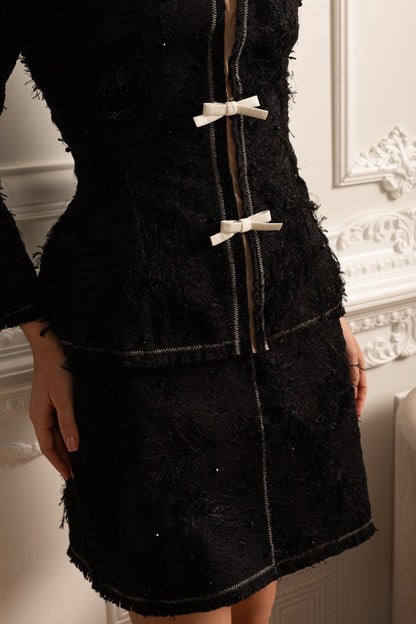 Conjunto Texturizado Off-Shoulder com Acentos de Laço Branco - Preto