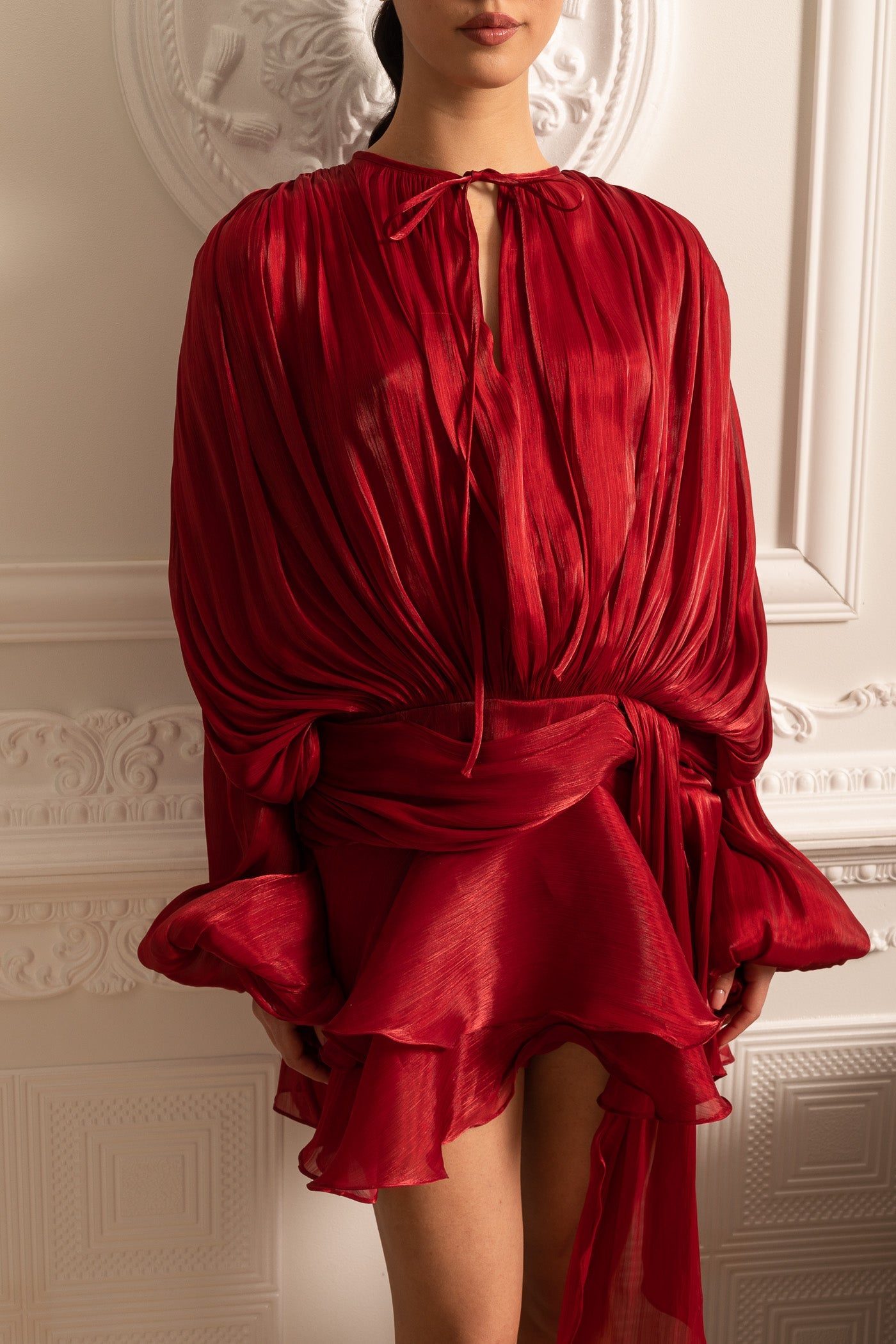 Vestido Drapado de Manga Longa com Saia Mini e Cintura Fruncida - Vermelho