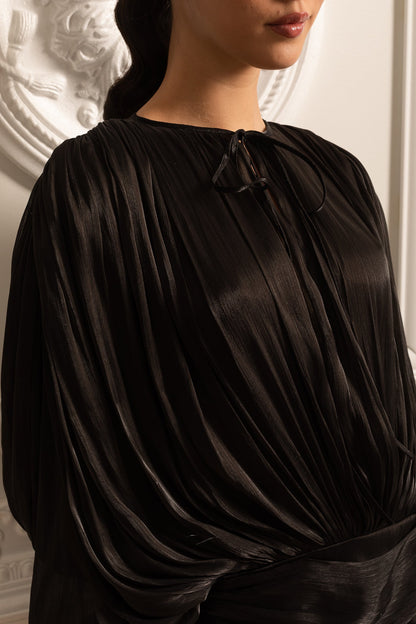 Vestido Comprido com Mangas Longas e Saia Mini com Cintura Fruncida - Preto
