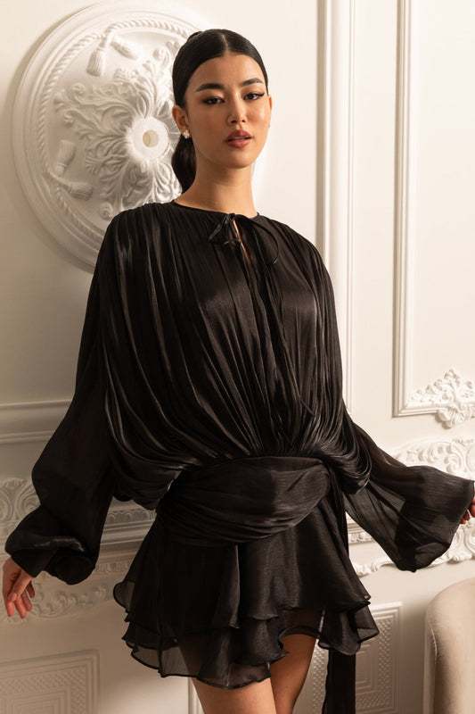 Vestido Comprido com Mangas Longas e Saia Mini com Cintura Fruncida - Preto