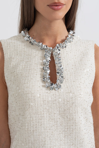Vestido Mini Texturizado Sem Mangas com Detalhes de Colar Brilhante - Ivoire