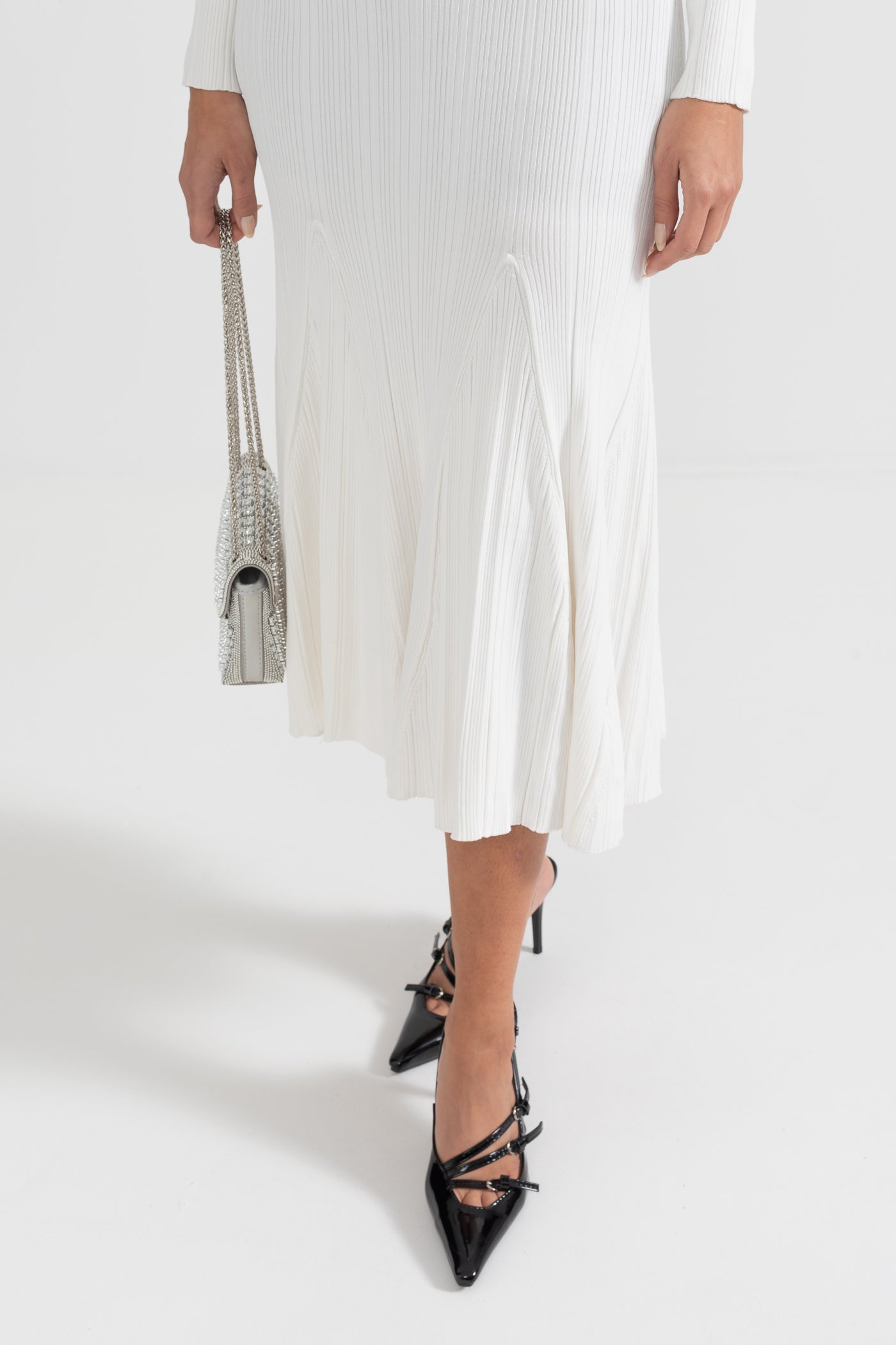 Vestido Elegante Canelado Com Mangas Longas - Branco