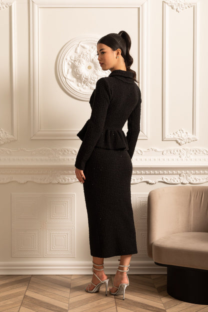 Vestido de Malha Texturizado com Cintura Peplum e Botões Decorativos - Preto
