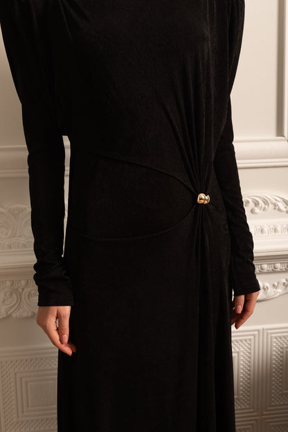Vestido Elegante de Manga Longa em Camadas com Ombros Estruturados - Preto