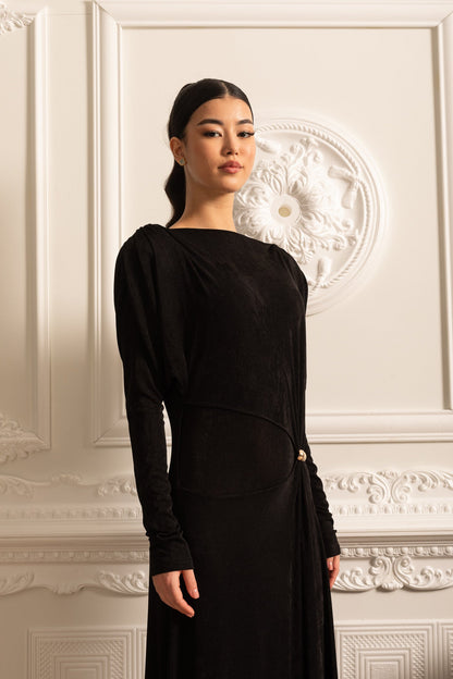 Vestido Elegante de Manga Longa em Camadas com Ombros Estruturados - Preto