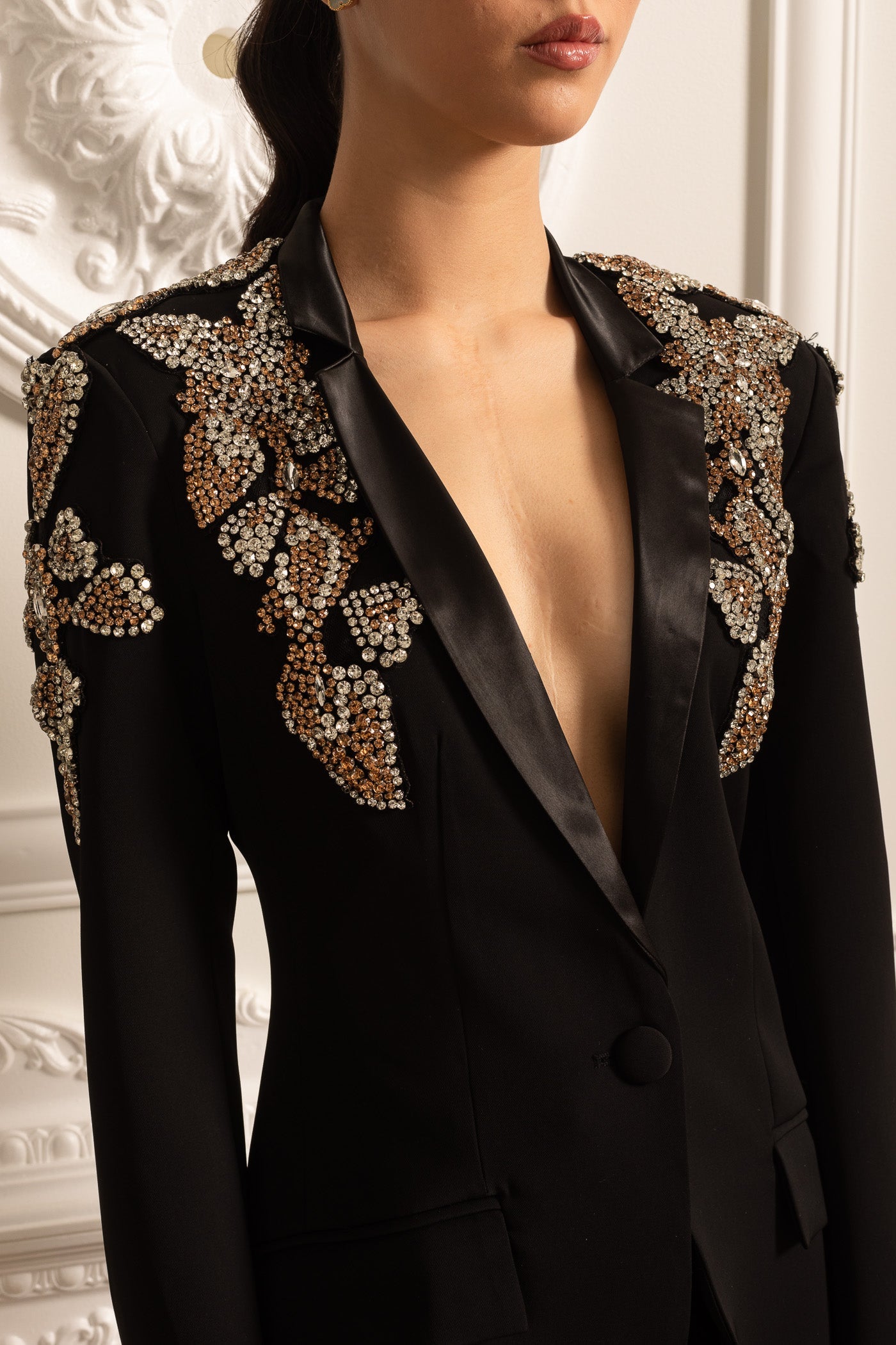 Conjunto Elegante Com Blazer Decorado Com Diamantes E Calças Longas Largas Coordenadas - Preto