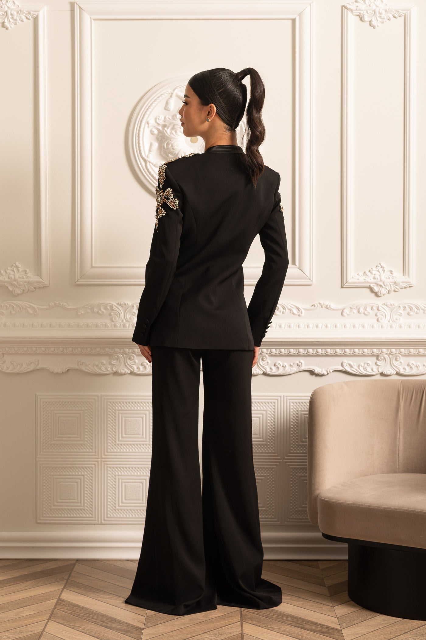 Conjunto Elegante Com Blazer Decorado Com Diamantes E Calças Longas Largas Coordenadas - Preto