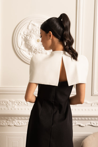Vestido Assimétrico Elegante Com Capelete Destacável Branco Contrastante - Preto