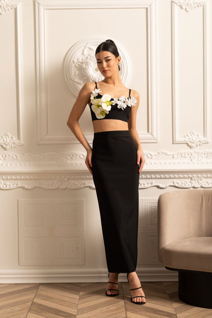 Conjunto Ajustado com Detalhes Florais de Aspeto Natural - Preto
