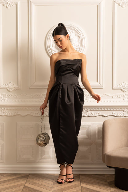Vestido Midi Sem Alças Com Detalhes Plissados no Peito - Preto