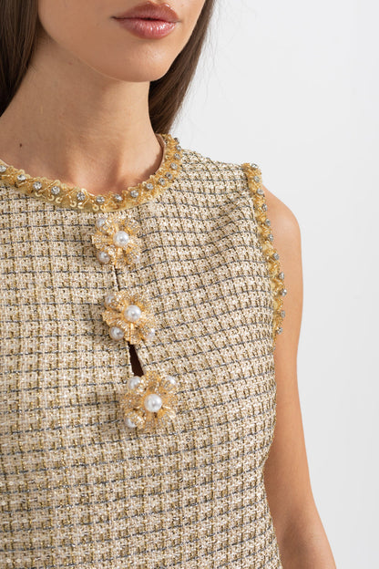 Vestido Mini com Padrão e Acentos Dourados - Ouro