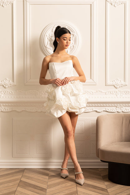 Vestido Mini de Cetim com Saia Mini Floral de Tecido Pregueado - Branco