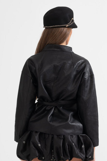 Jaqueta de Couro Vegan com Cinto Ajustável - Preto