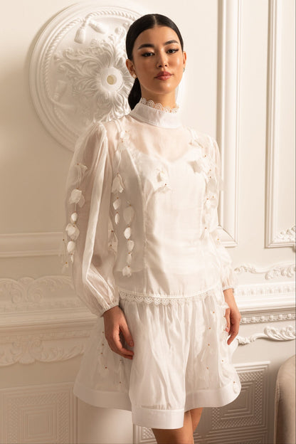 Co-Ord Floral Elegante com Acentos Delicados em Renda - Branco