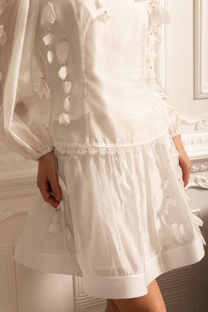 Co-Ord Floral Elegante com Acentos Delicados em Renda - Branco