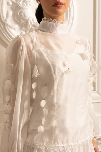 Co-Ord Floral Elegante com Acentos Delicados em Renda - Branco