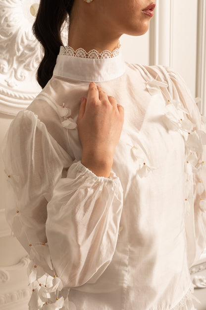 Co-Ord Floral Elegante com Acentos Delicados em Renda - Branco