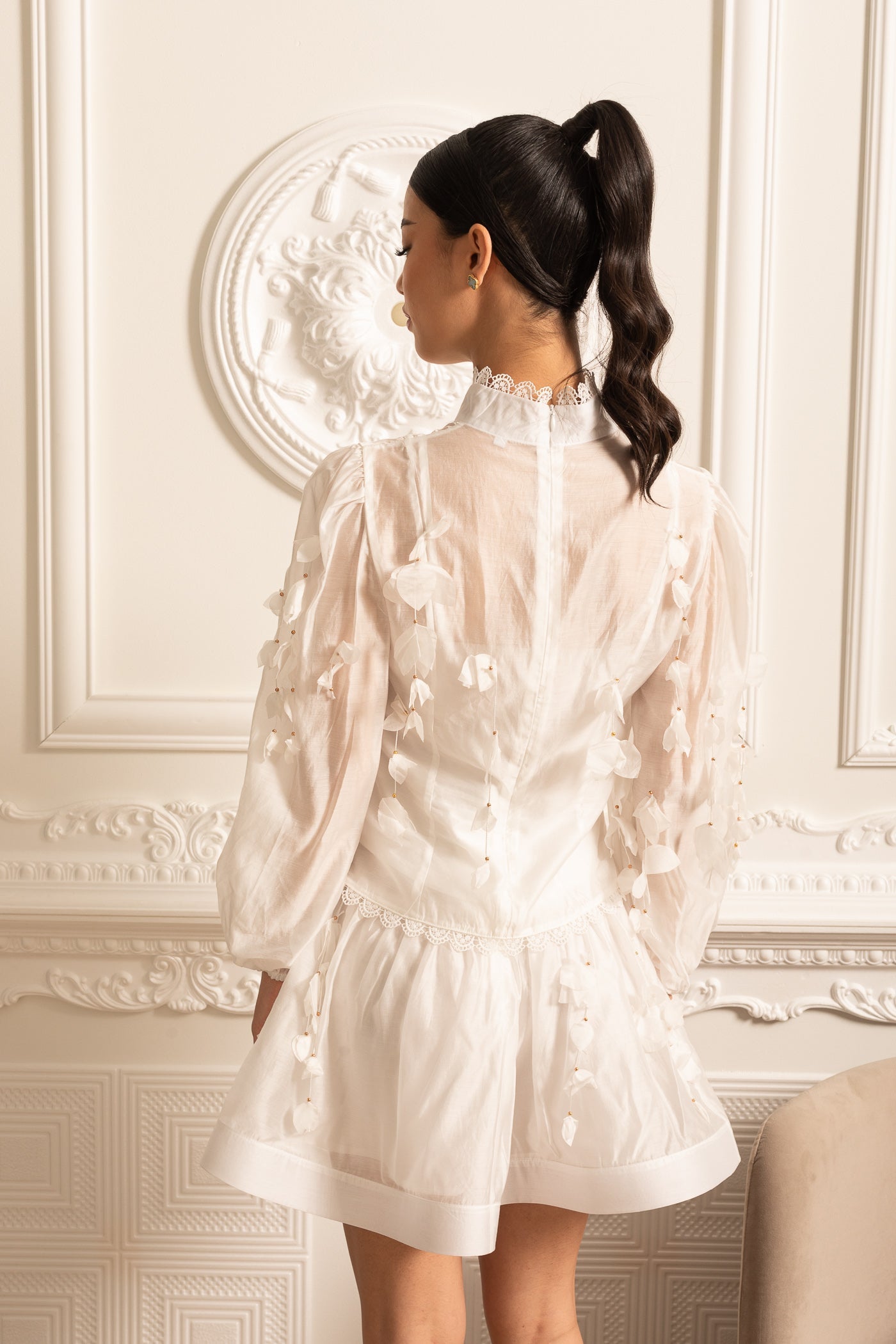 Co-Ord Floral Elegante com Acentos Delicados em Renda - Branco