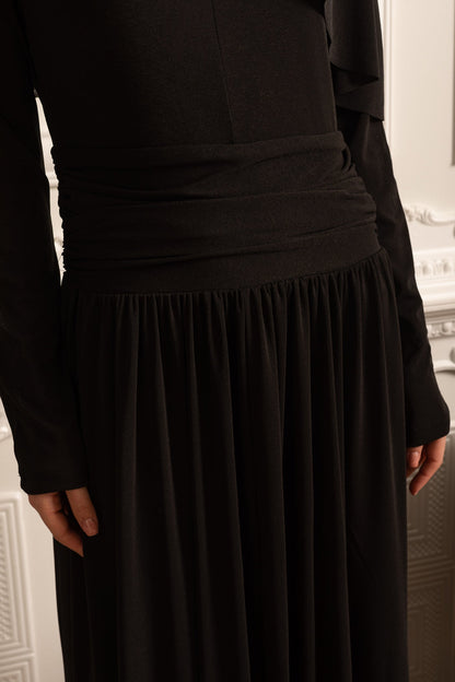 Vestido Elegante Com Cintura Pregueada, Saia Maxi Pregueada E Top Camponês em Camadas - Preto