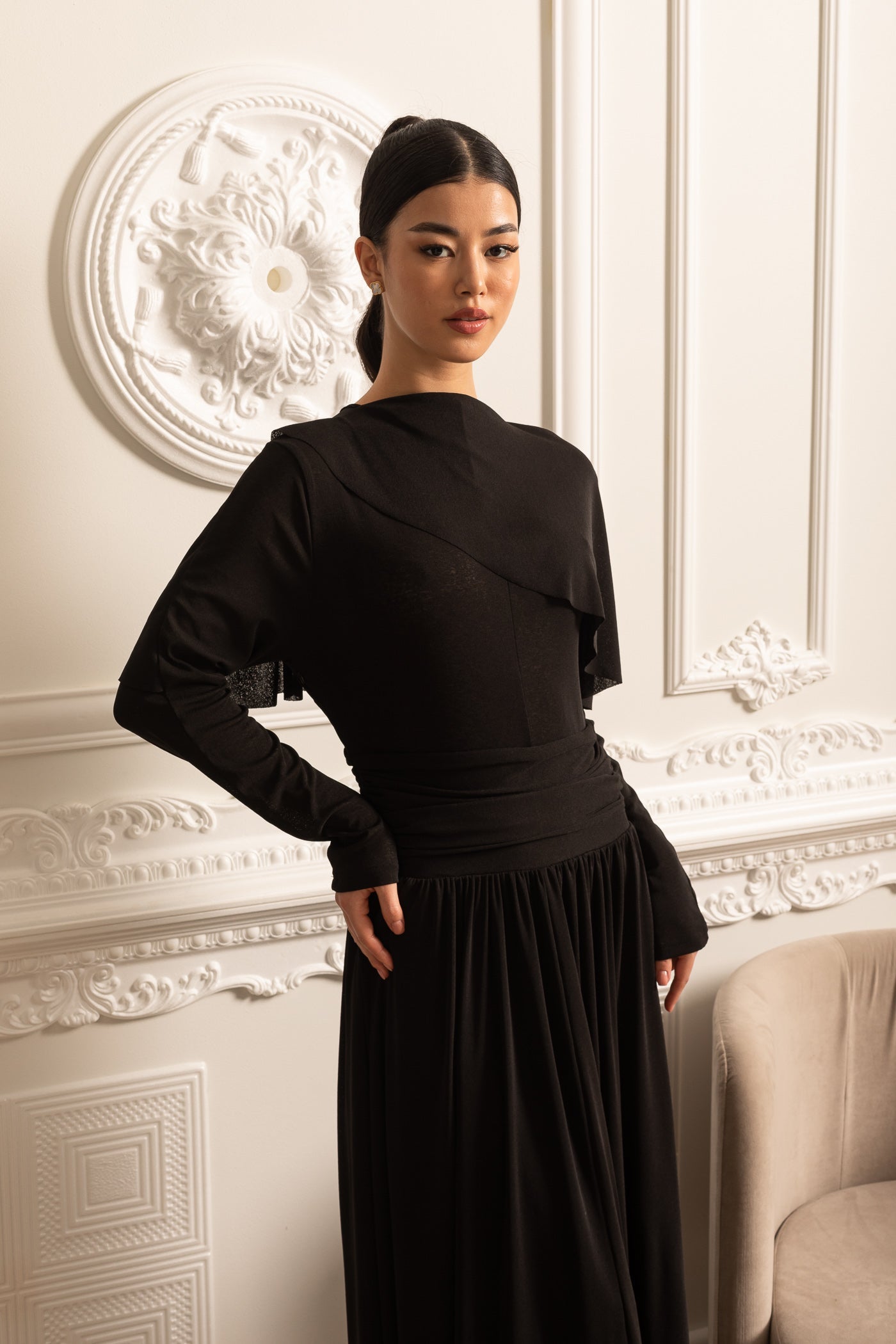 Vestido Elegante Com Cintura Pregueada, Saia Maxi Pregueada E Top Camponês em Camadas - Preto