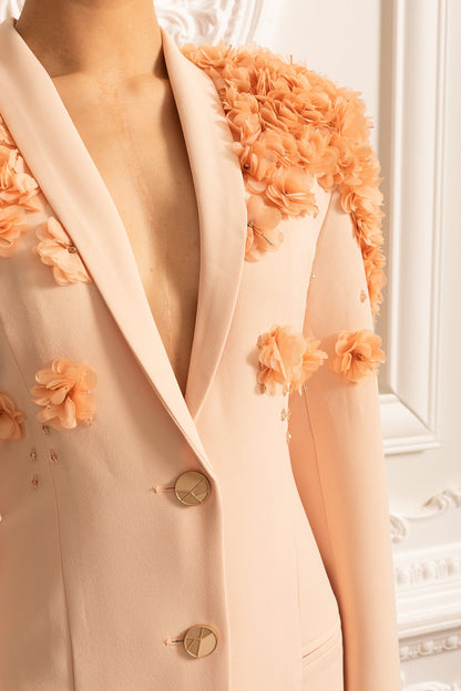 Sobretudo Longo Com Acentos Florais 3D Contrastantes Nos Ombros E Costas - Pêssego