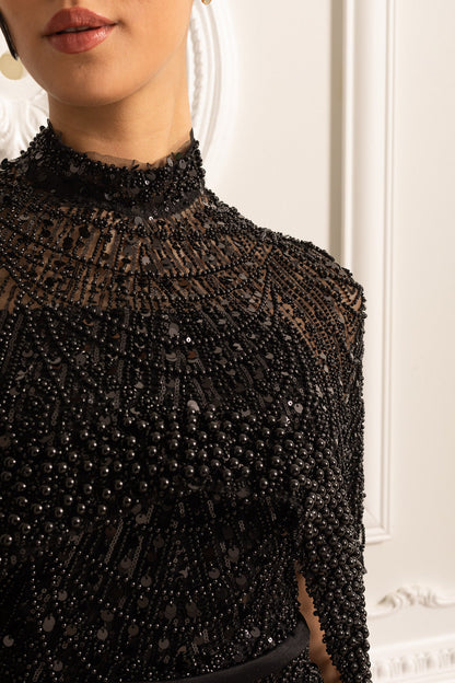 Vestido Glamouroso com Contas e Véu Destacável - Preto