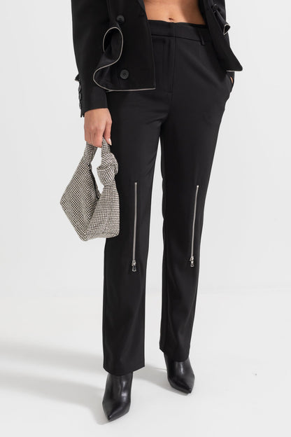 Conjunto Co-Ord Contemporâneo Com Detalhes Ruffle E Zíperes - Preto