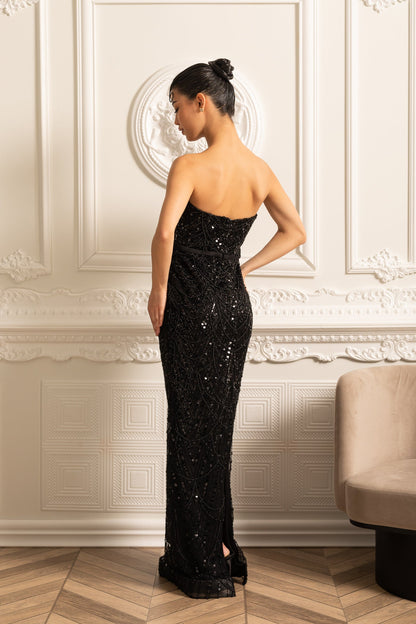 Vestido Glamouroso com Contas e Véu Destacável - Preto