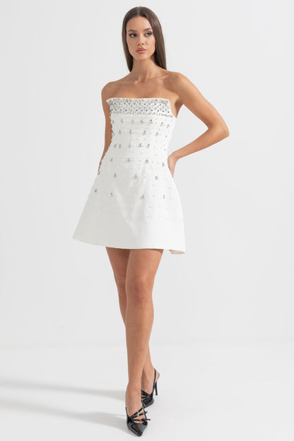 Vestido Mini Sem Mangas com Adornos de Cristal - Branco