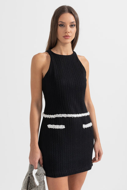 Vestido Mini Texturizado Elegante Sem Mangas - Preto