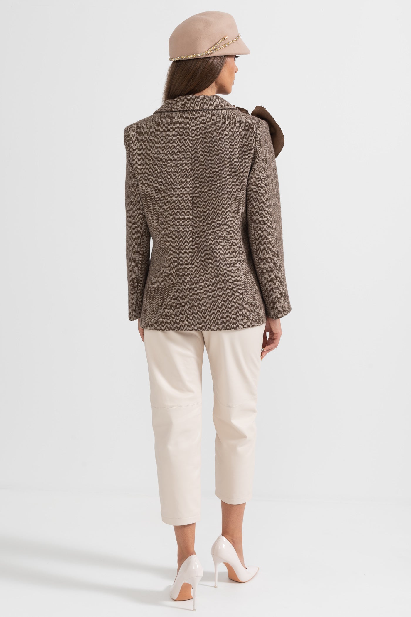 Blazer de Tweed Duplo com Aplicações Florais - Castanho