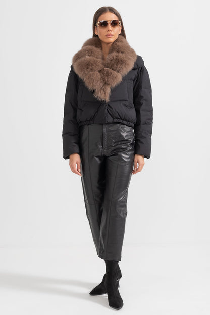 Casaco Puffer Com Capuz Forrado de Pele de Raposa Castanha - Preto