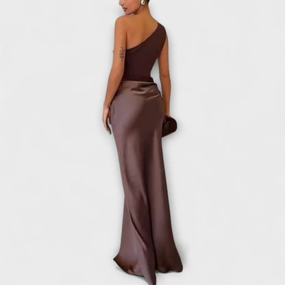 Amarílis - Vestido longo elegante com pregas de um ombro