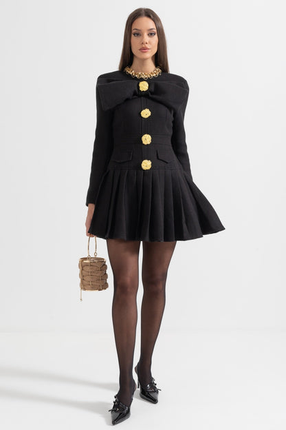 Vestido Botonado Com Grandes Botões Decorativos Dourados E Laço No Decote - Preto