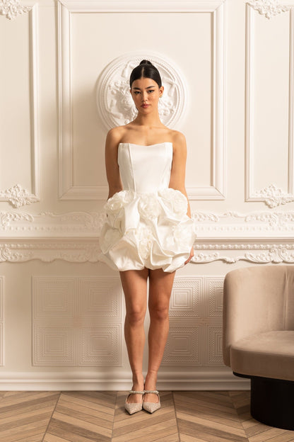 Vestido Mini de Cetim com Saia Mini Floral de Tecido Pregueado - Branco