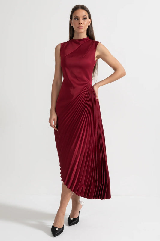 Vestido Assimétrico Sem Mangas com Detalhes Plissados - Vermelho