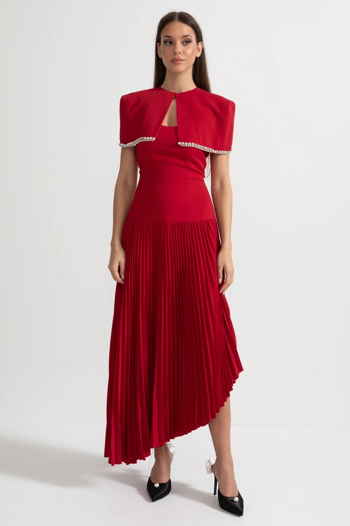 Vestido Midi Plissado com Capa de Ombro Removível Decorada - Vermelho