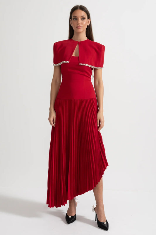 Vestido Midi Plissado com Capa de Ombro Removível Decorada - Vermelho