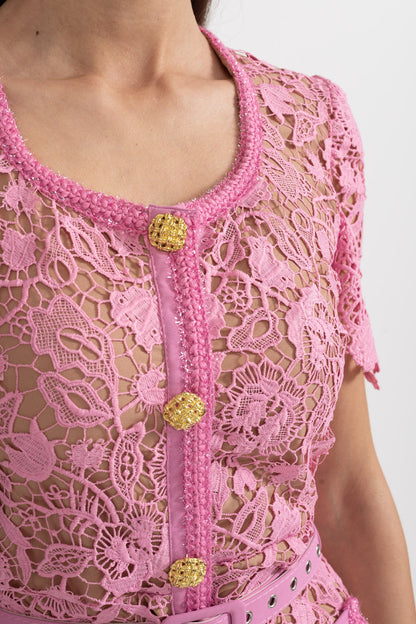 Exquisito Vestido Midi de Renda com Mangas Curtas - Rosa