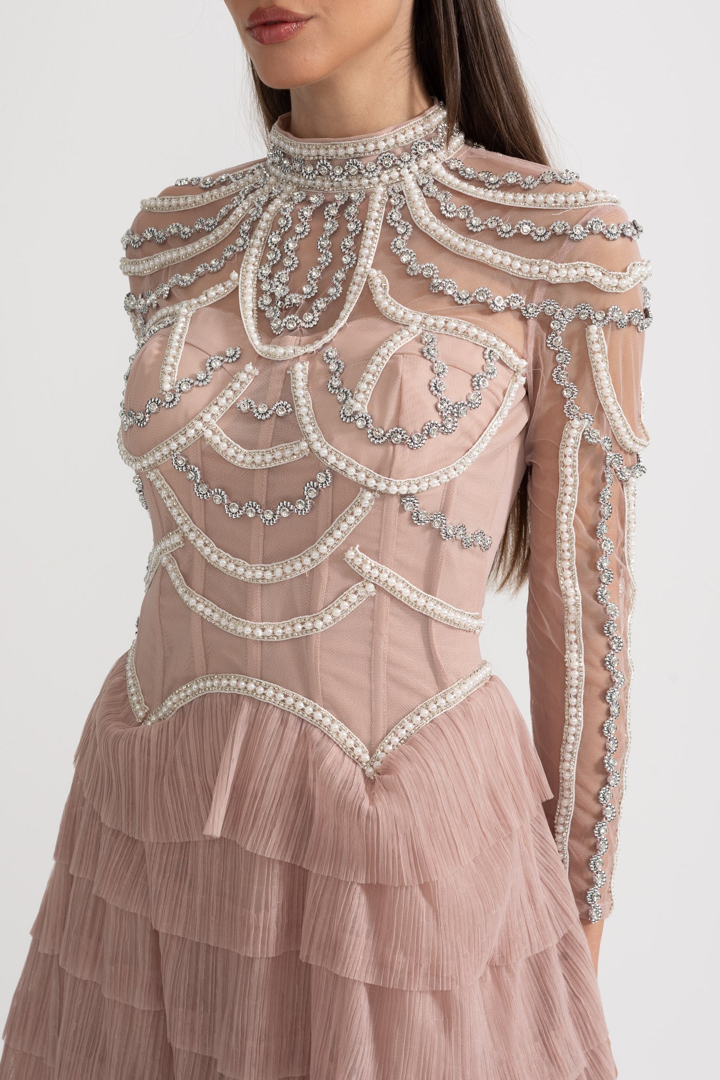Vestido Elegante de Manga Longa com Saia em Camadas e Rendas Intricadas - Rosa