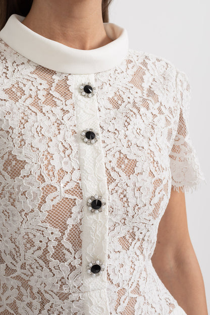 Vestido Elegante de Renda de Manga Curta com Cinto Coordenado - Branco