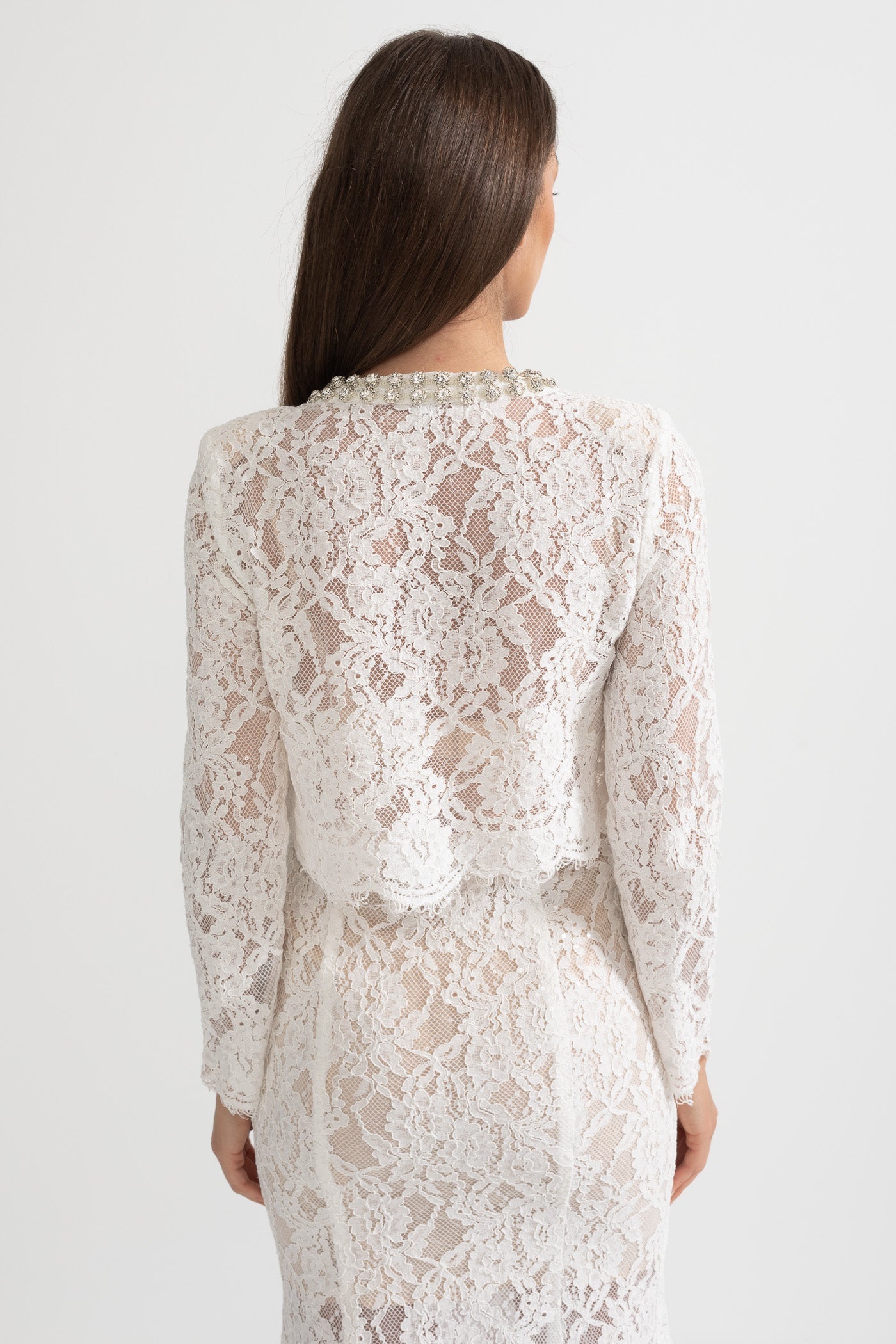 Conjunto de Renda com Detalhes Brilhantes no Decote e Saia Midi - Branco